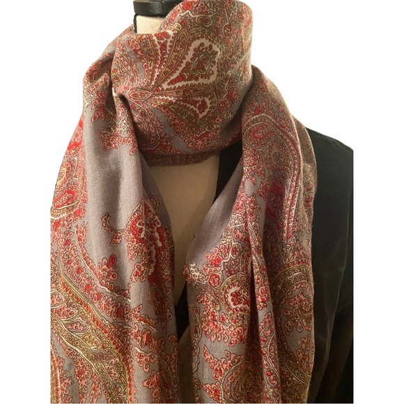 Womens Scarf/Shawl - Picture 2 of 8